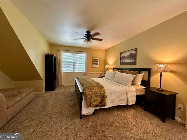 Building Photo - 35 High Point Trail