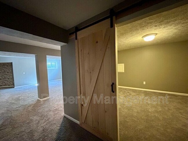 Building Photo - 18258 Benton Oak Dr