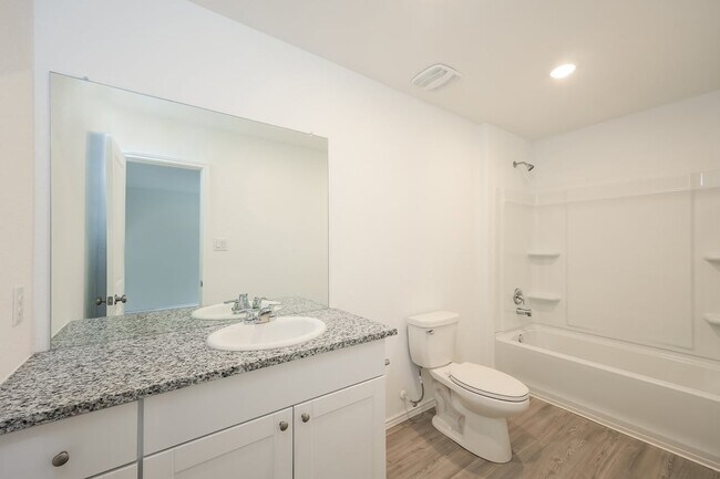 Building Photo - 10727 Hernando Ct