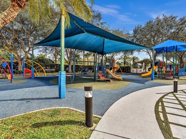 Building Photo - 6485 NW 32nd Way