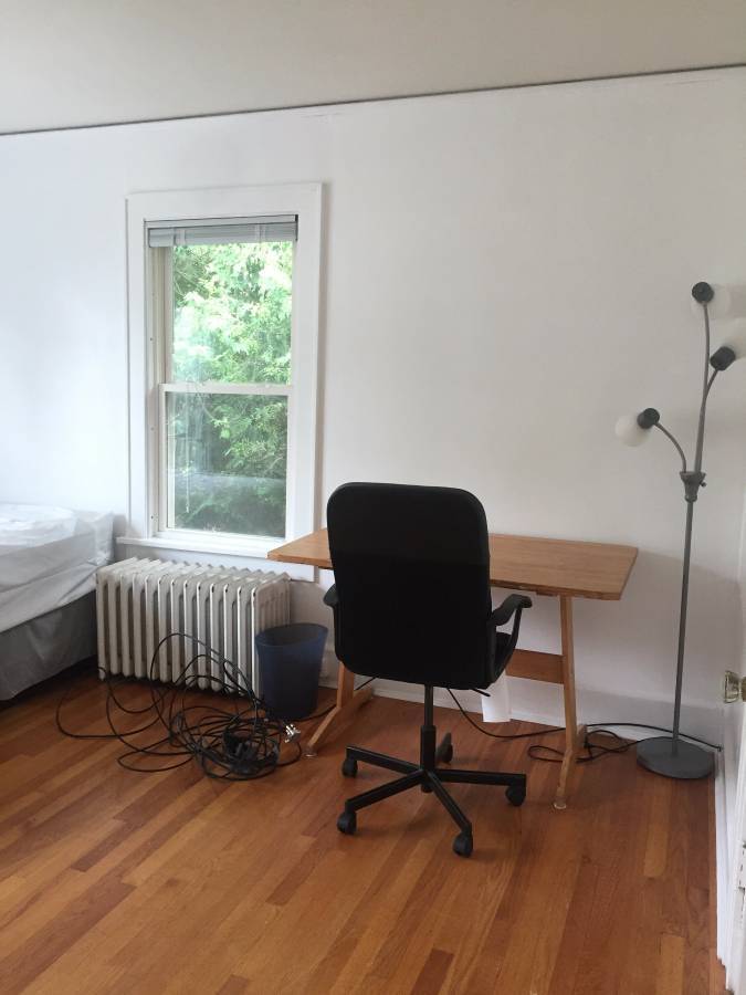 Building Photo - 204 Cornell St