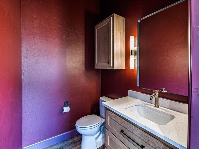 Building Photo - 29612 Memory Ln