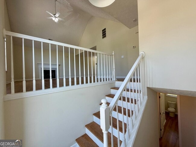 Building Photo - 4212 Reeshemah St
