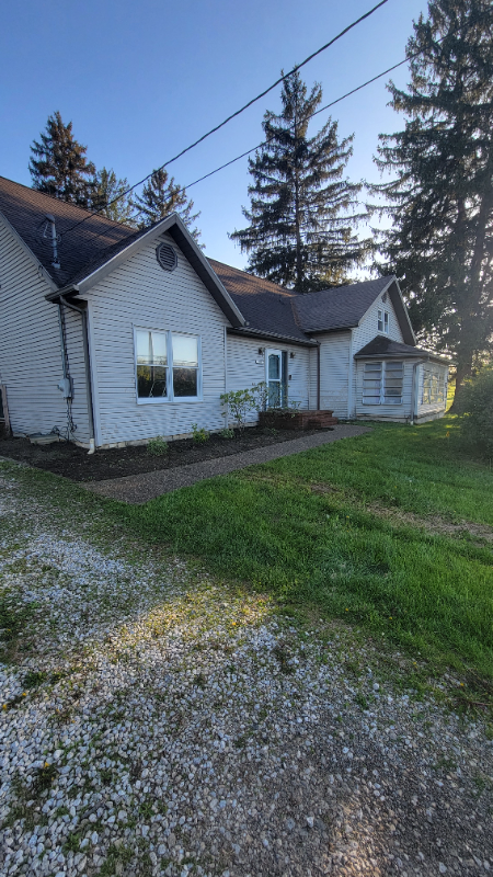 Primary Photo - 2281 River Rd