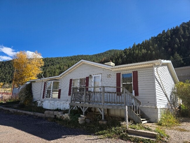 Building Photo - 2800 Miner St