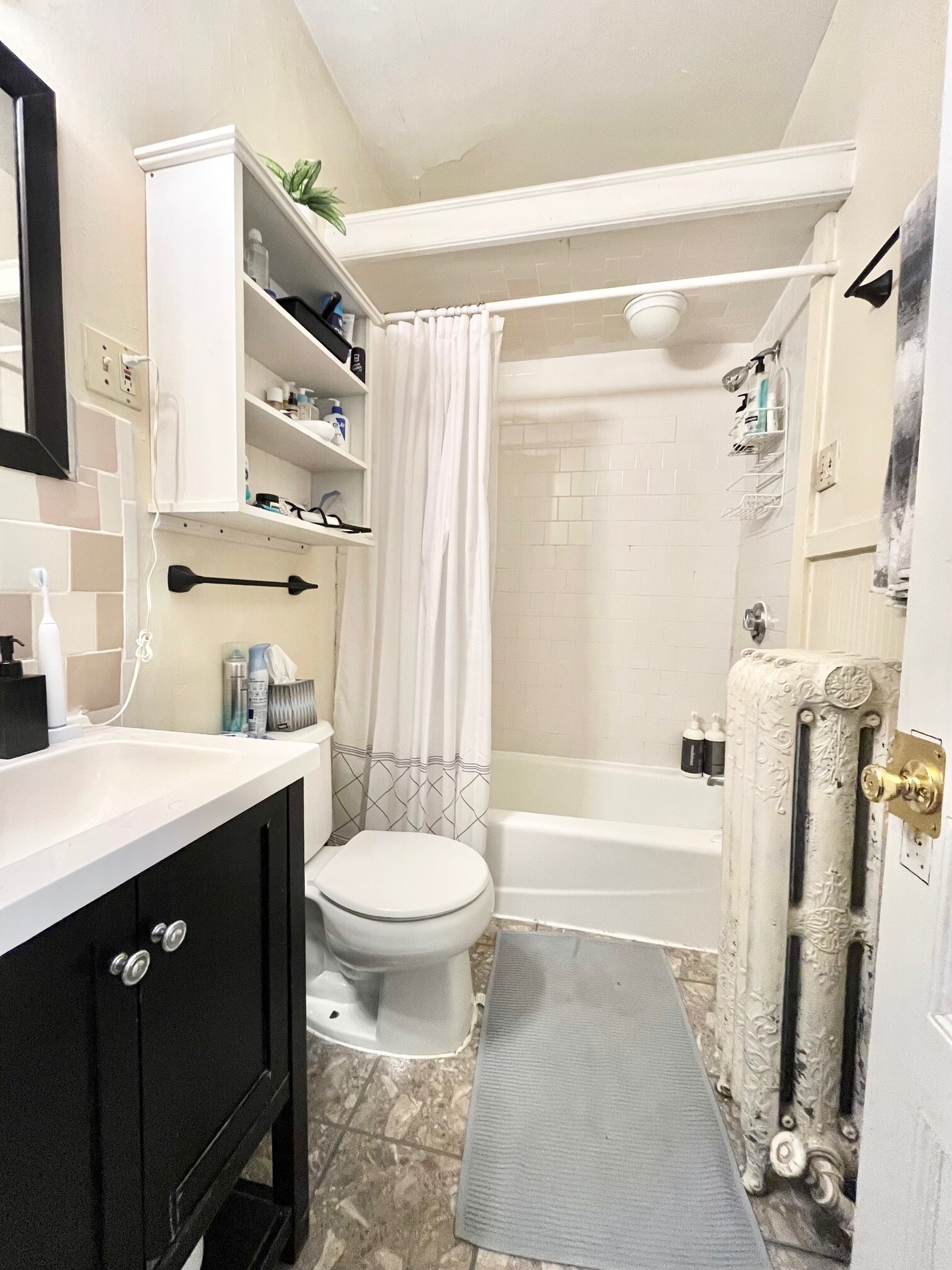 Building Photo - 88 Fisher Ave