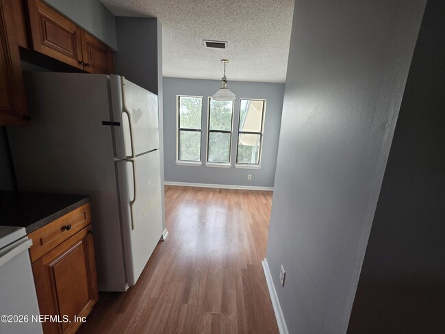Building Photo - 5615 San Juan Ave