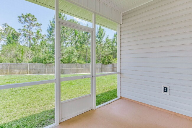 Building Photo - Welcome to this exquisite 4-bedroom, 2-bat...