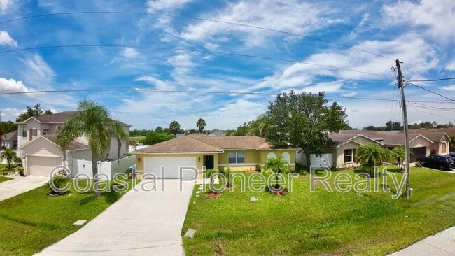 Primary Photo - 724 Versailles Ln