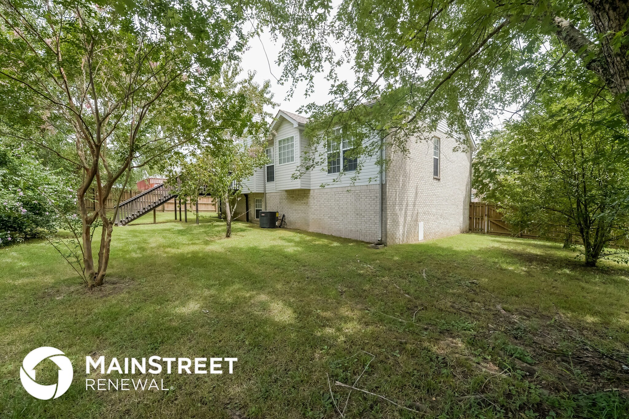 Building Photo - 706 Pinehurst Point