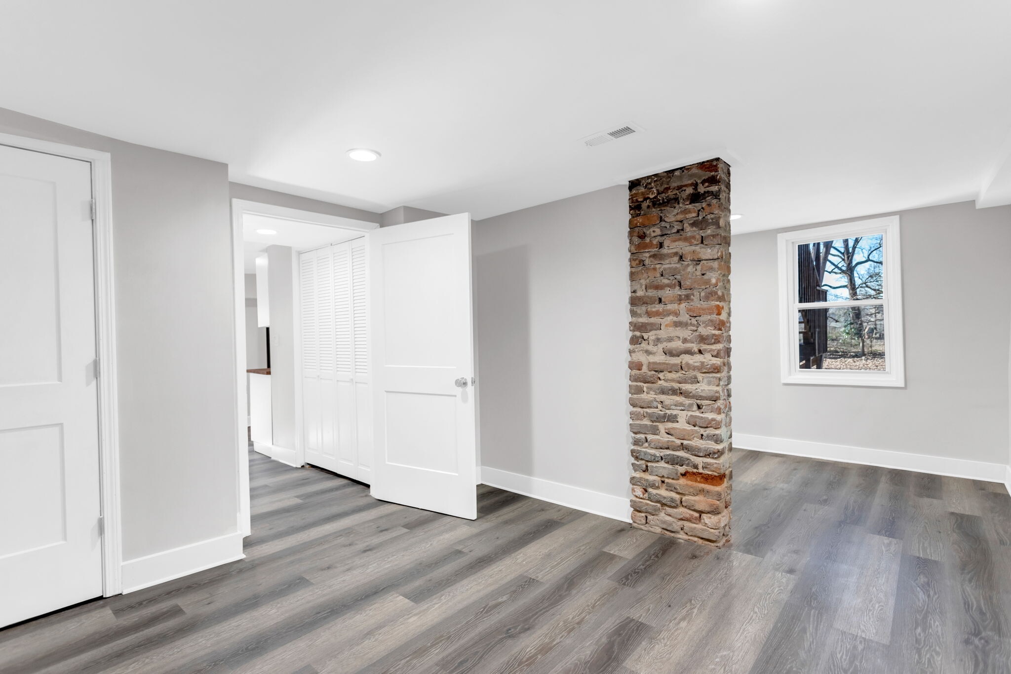 Bedroom towards hallway and office - 1050 Tilden St NW