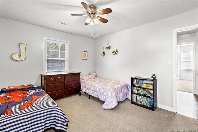 Building Photo - 2047 Birchcreft Dr