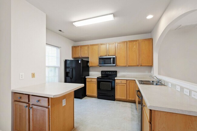 Building Photo - Prime Morrisville Location – Updated 3BR T...