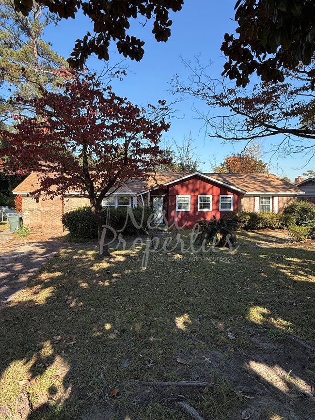 Building Photo - 3901 Pine Cone Dr