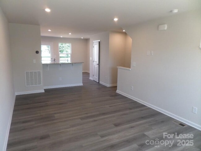 Building Photo - 3228 Dannelly Towns Aly