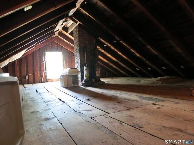 Building Photo - 16 Leesville Rd