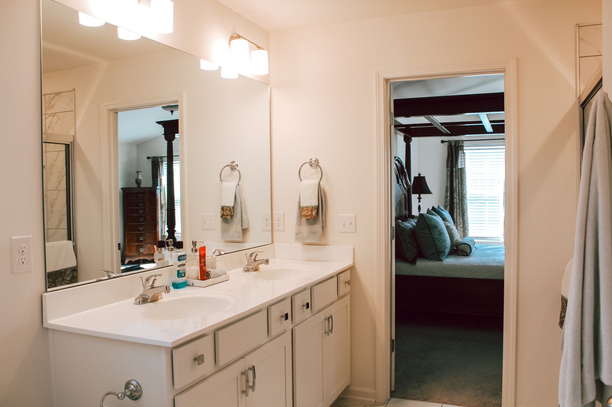 Master Bathroom - 117 Gibson Way