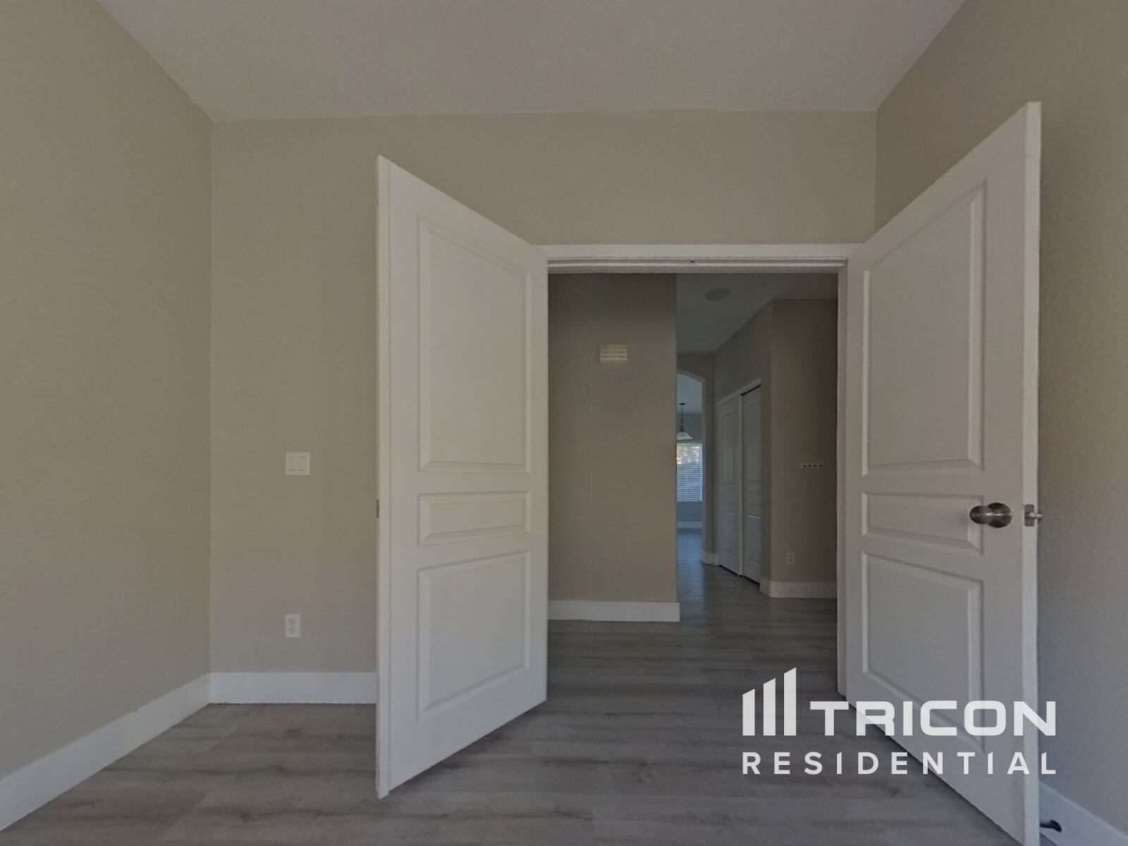 Building Photo - 4129 N Dania Ct