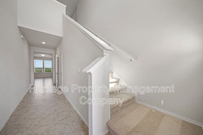 Building Photo - 7327 Tradinghouse Ln