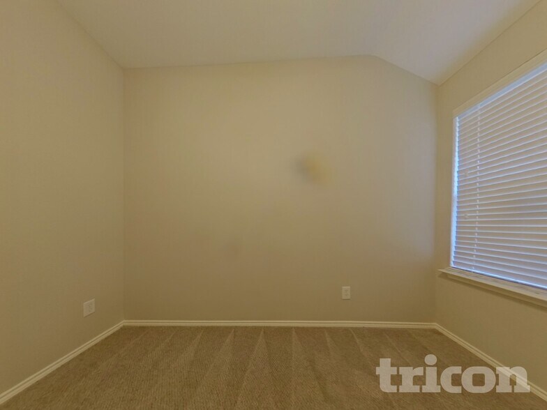 Building Photo - 5712 Parkview Hills Ln