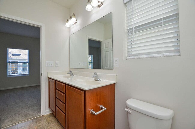 Building Photo - Modern Comfort, Flexible Living, Tailored ...