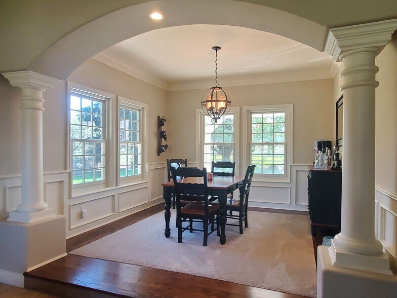 Building Photo - 1610 Chris Ln