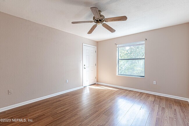 Building Photo - 1604 Arcadia Dr