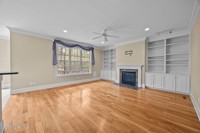 Building Photo - 109 Dunlin Ct