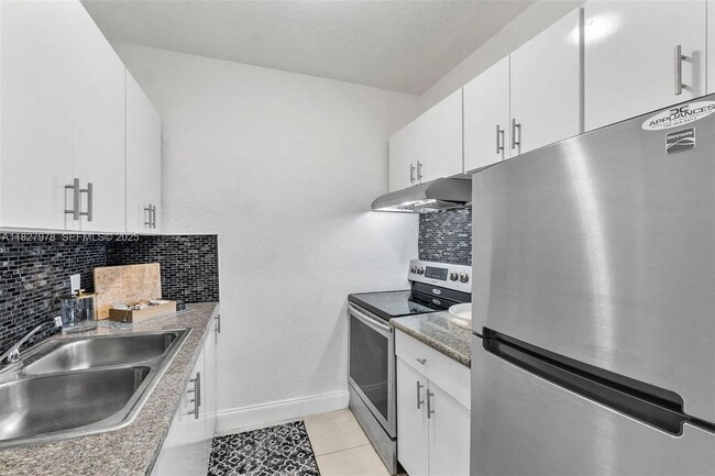 Building Photo - 1401 NW 103rd St