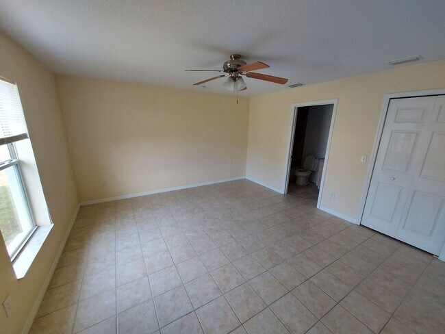 Building Photo - 130 Juniper Loop Cir