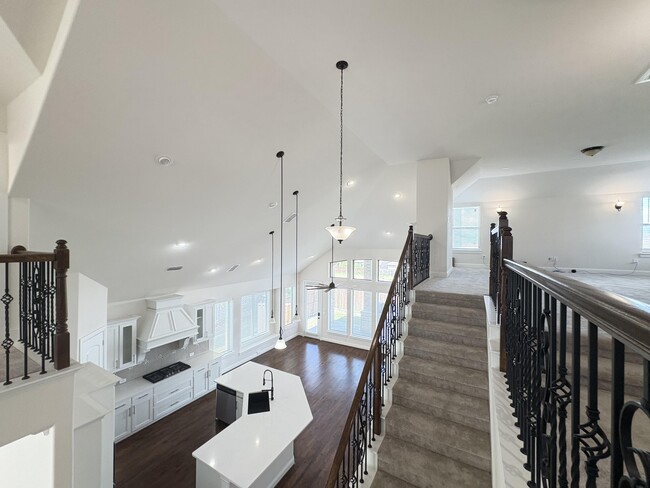 Building Photo - 7952 Ashwood Ln