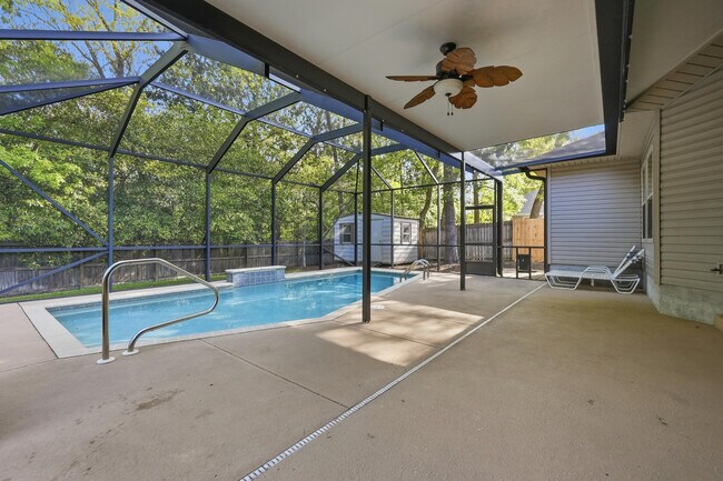 Building Photo - 1705 19th St