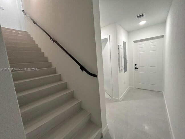 Building Photo - 26109 SW 145th Ave