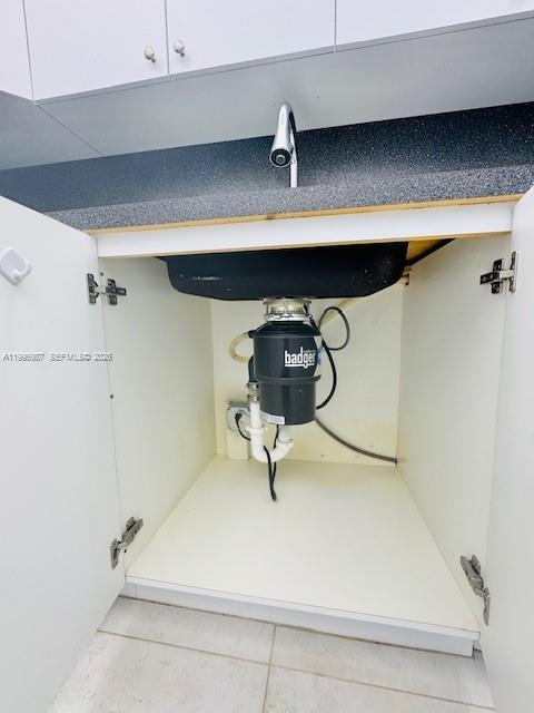 Building Photo - 2425 NE 135th St