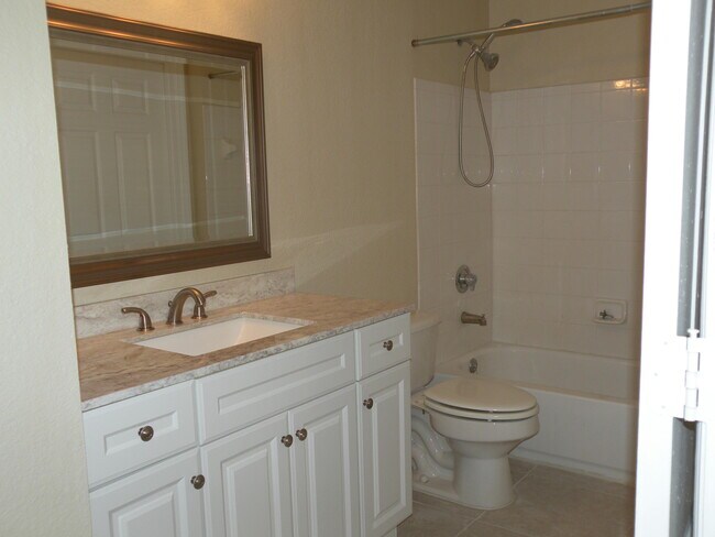 Building Photo - 15025 Michelangelo Blvd