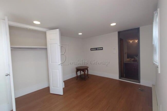 Primary Photo - 1 bedroom in ASTORIA NY 11102
