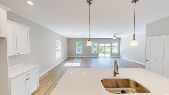 Building Photo - 1016 Moen Lp
