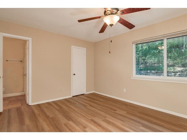 Building Photo - 12320 Scribe Dr