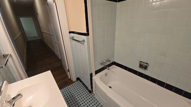 Building Photo - spick207