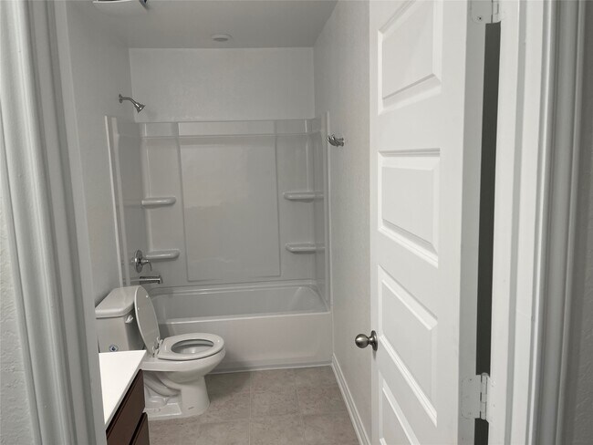Building Photo - 7543 Fishbowl Ln
