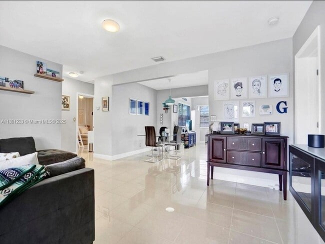 Building Photo - 6930 SW 12th St