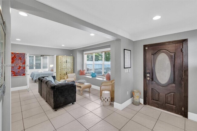 Building Photo - 1033 NW 6th St