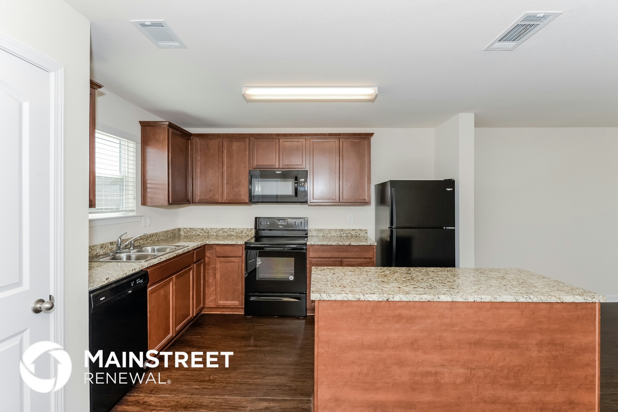 Building Photo - 2329 Bee Hive Dr