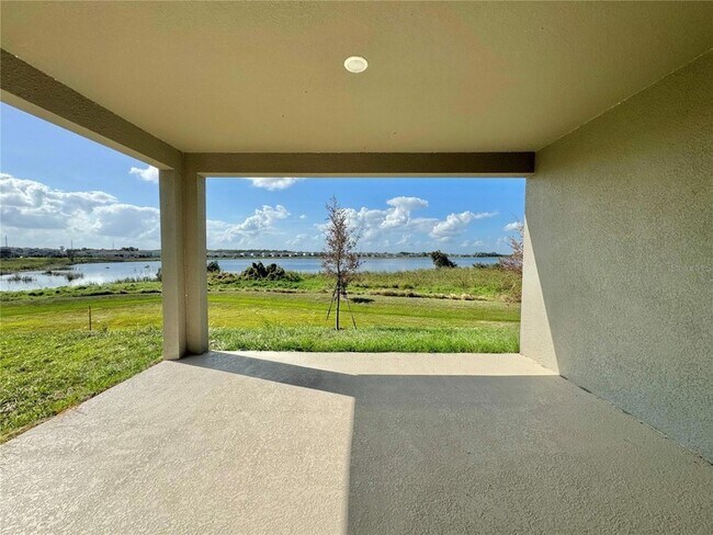 Building Photo - 824 Griffon Ave