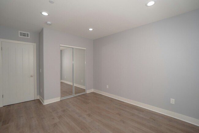 Building Photo - 7199 S La Cienega Blvd