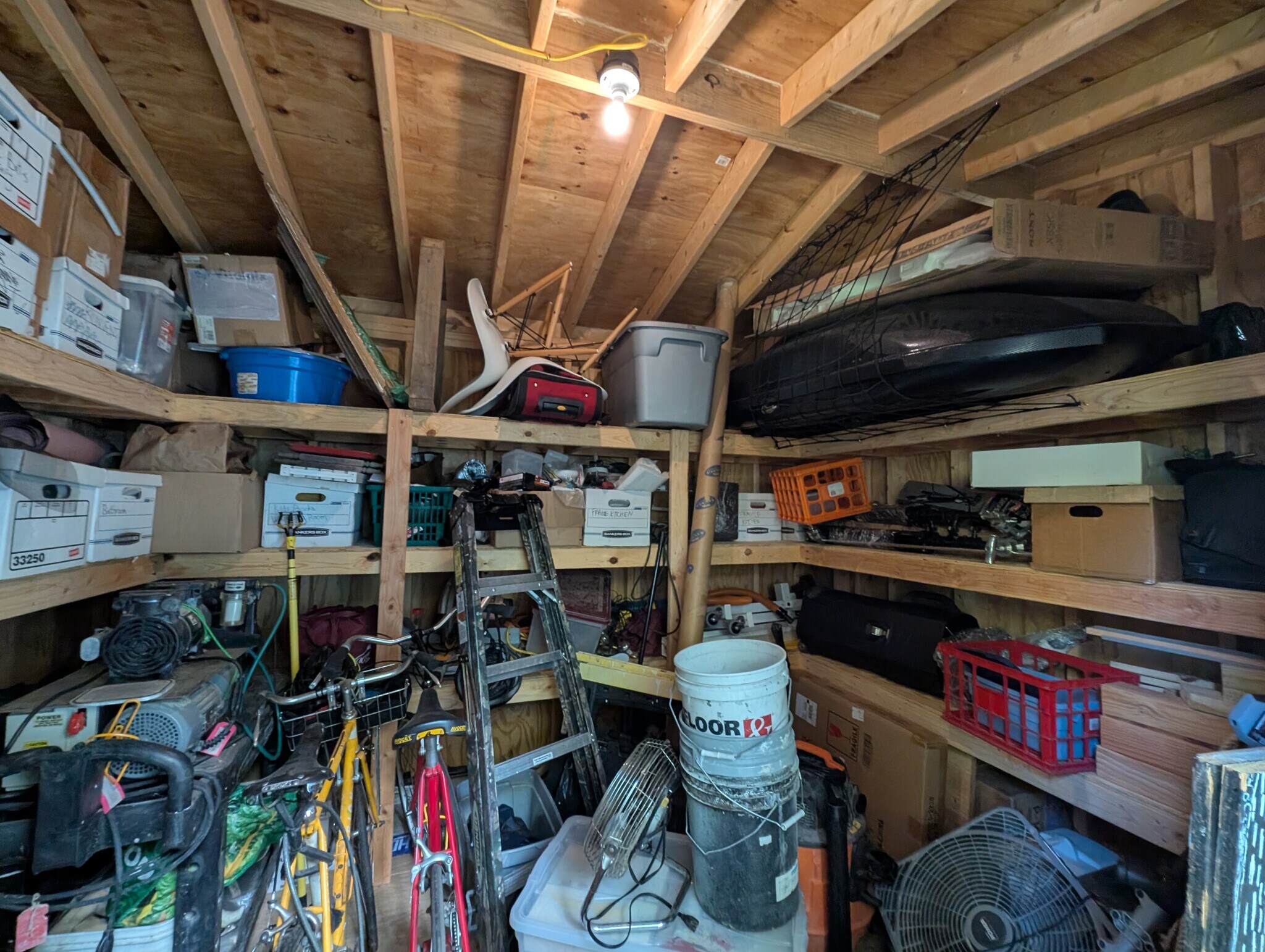 Shed storage in backyard - 910 NW 29th Pl