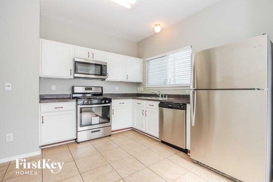 Building Photo - 1667 Nichole Woods Dr