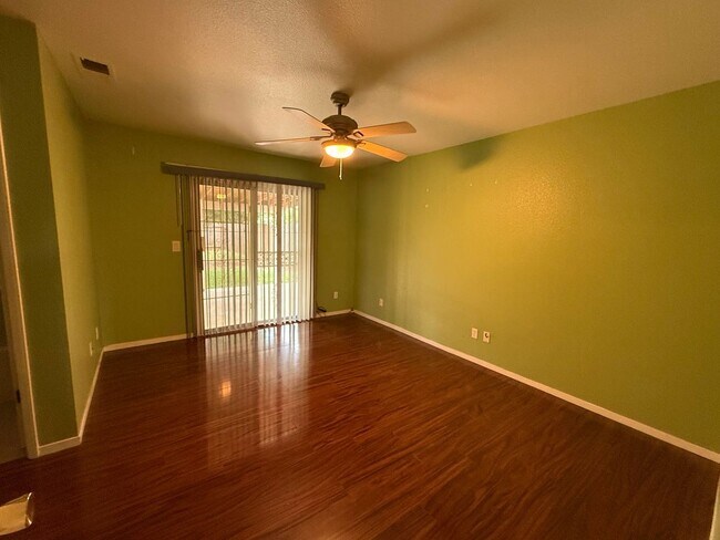 Building Photo - 248 Exie Ln