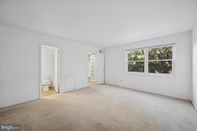 Building Photo - 61 Ramsgate Ct