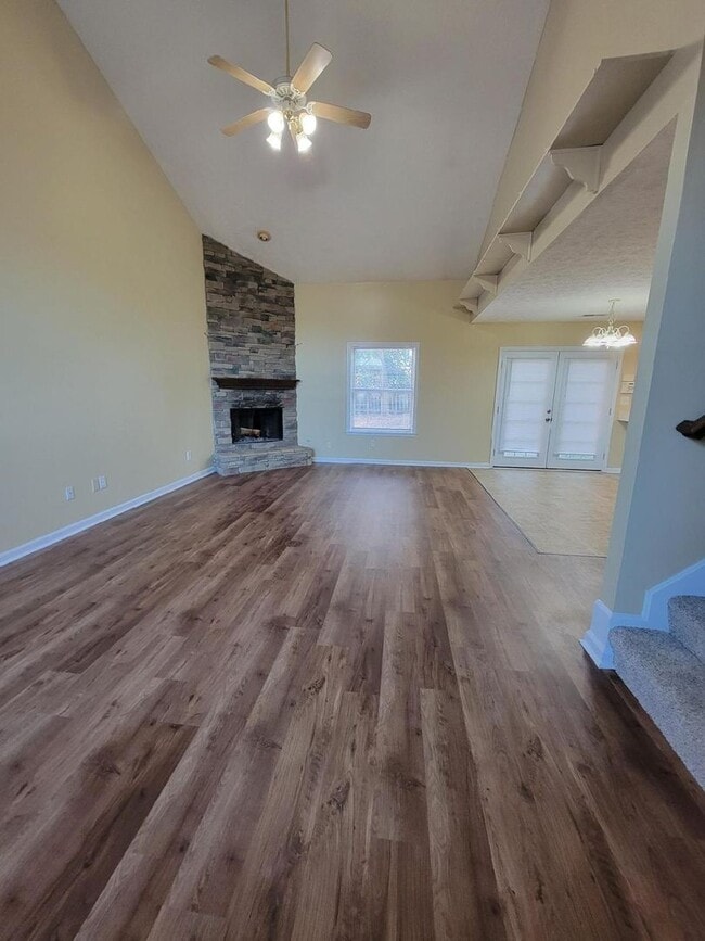 Building Photo - Elevate Your Lifestyle with this Beautiful 3 Bedroom, 2 bath Home